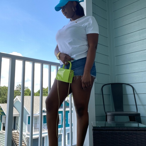 Meet your Posher, Amoy - Picture 1 of 2